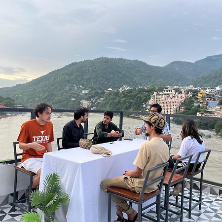 Joey'S By The Ganges Hostel Rishīkesh Buitenkant foto